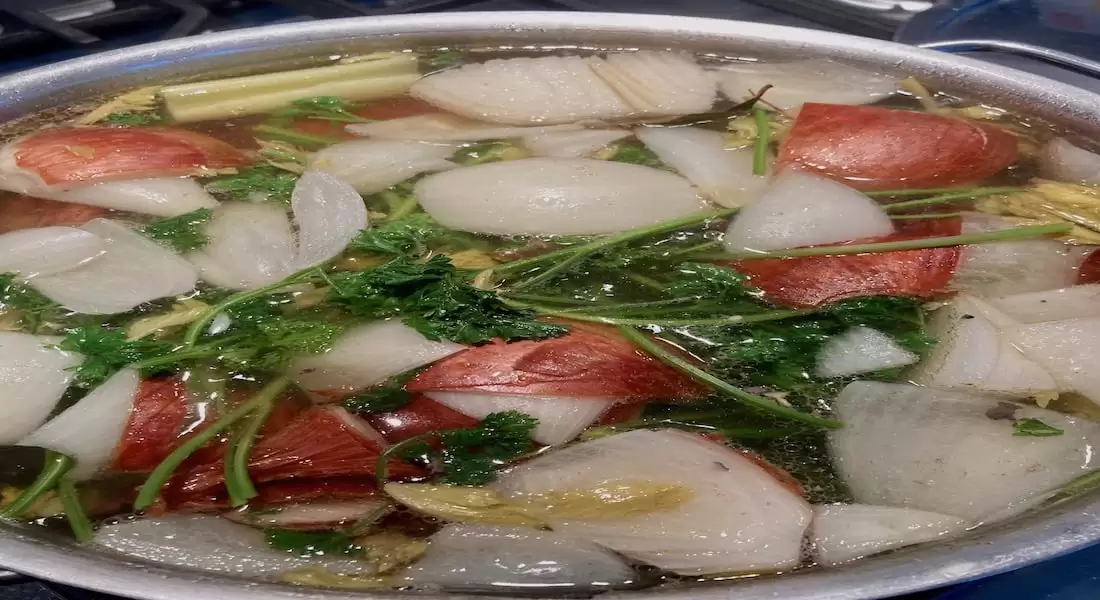 SIMPLE BONE BROTH